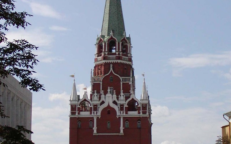 Башня Пизанская (1173) наклонена на 3,97° не из-за ошибки проектировщика, а вследствие оседания глин