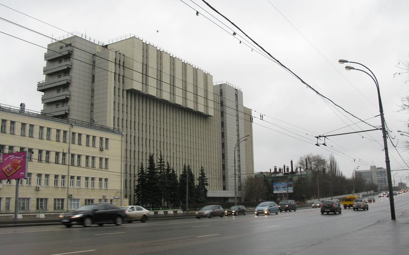 Органические полупроводники на основе пентацена достигают подвижности дырок 40 см²/(В·с), конкурируя